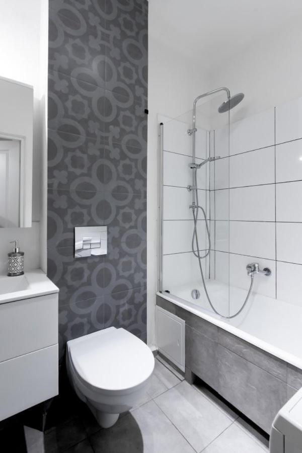 Clicktheflat Avenue Place Apart Rooms وارسو المظهر الخارجي الصورة
